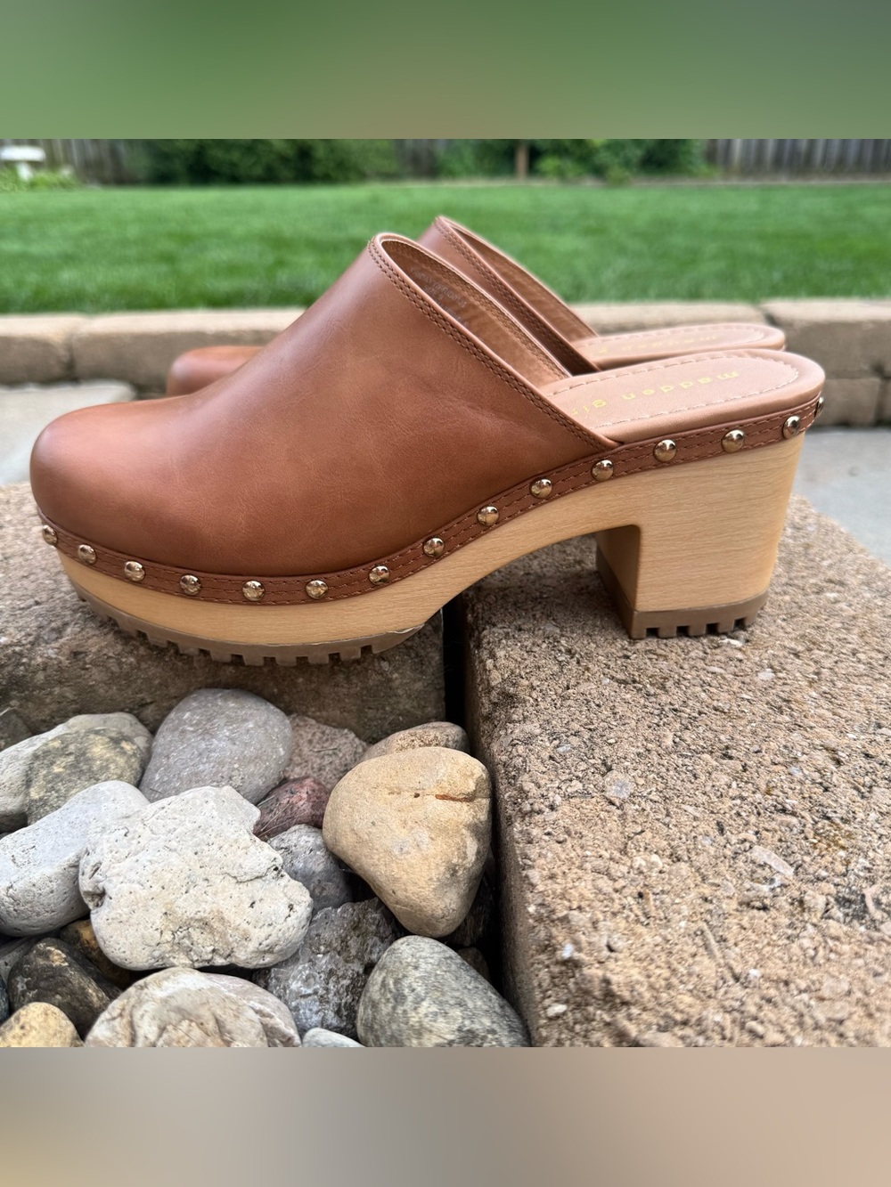 Madden Girl Tan Studded Platform Clog Mules Heels - Picture 3 of 8